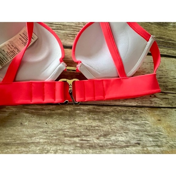 Sold - Picture 3 of 4